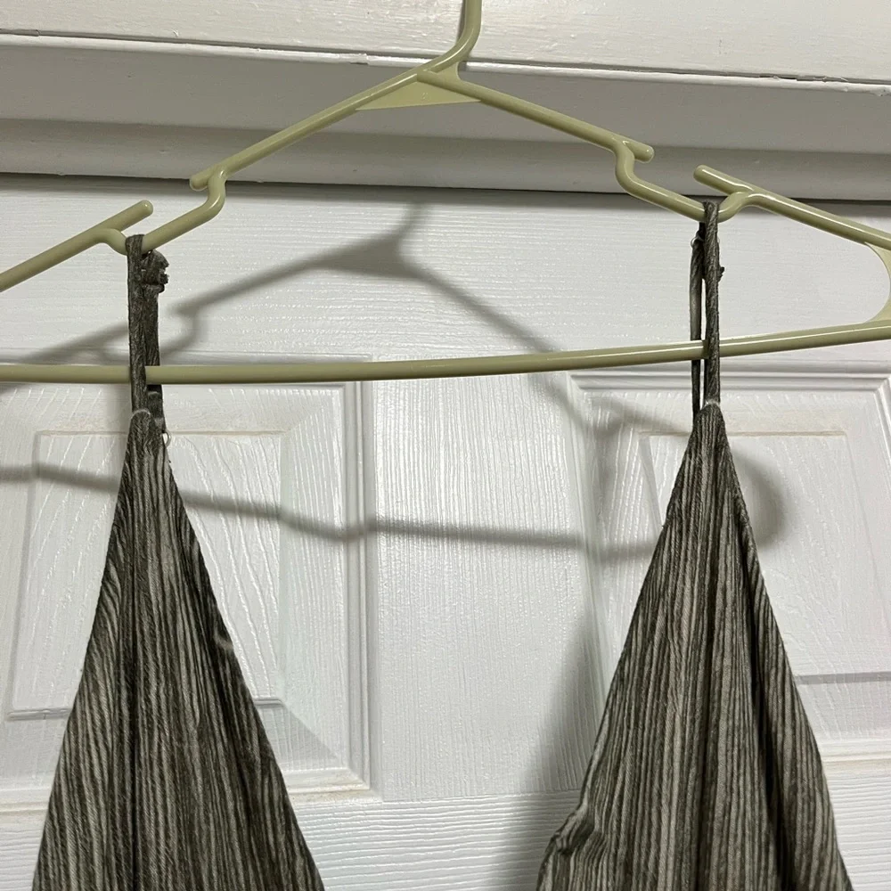 Crinkle Hi-Low Dress Khaki Size L - Picture 5 of 7